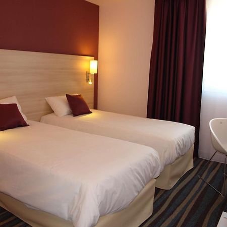 Brit Hotel Vendee Mer Les Achards  المظهر الخارجي الصورة