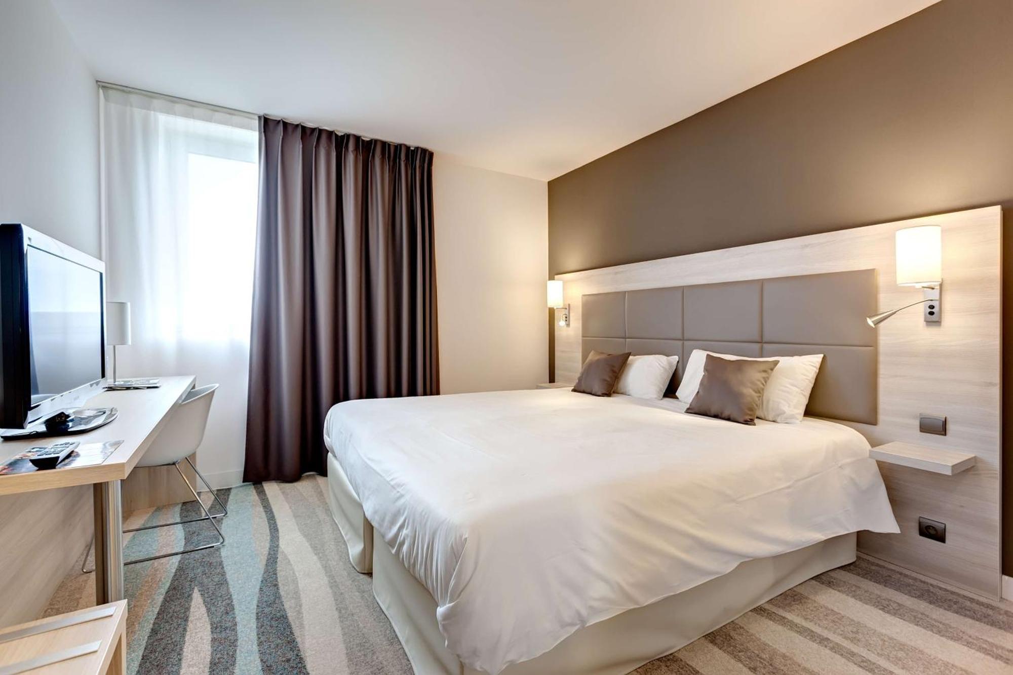 Brit Hotel Vendee Mer Les Achards  المظهر الخارجي الصورة