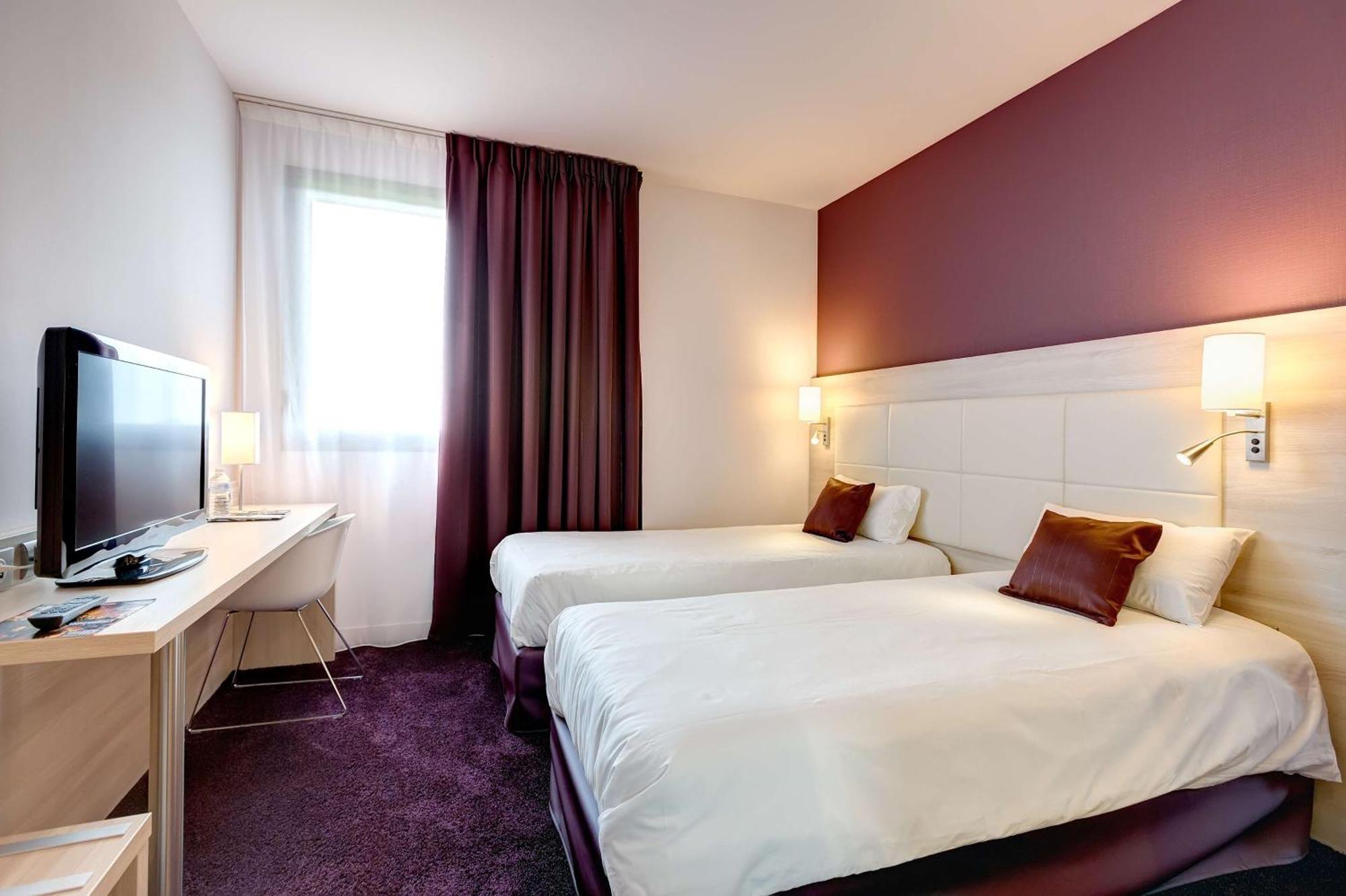 Brit Hotel Vendee Mer Les Achards  المظهر الخارجي الصورة