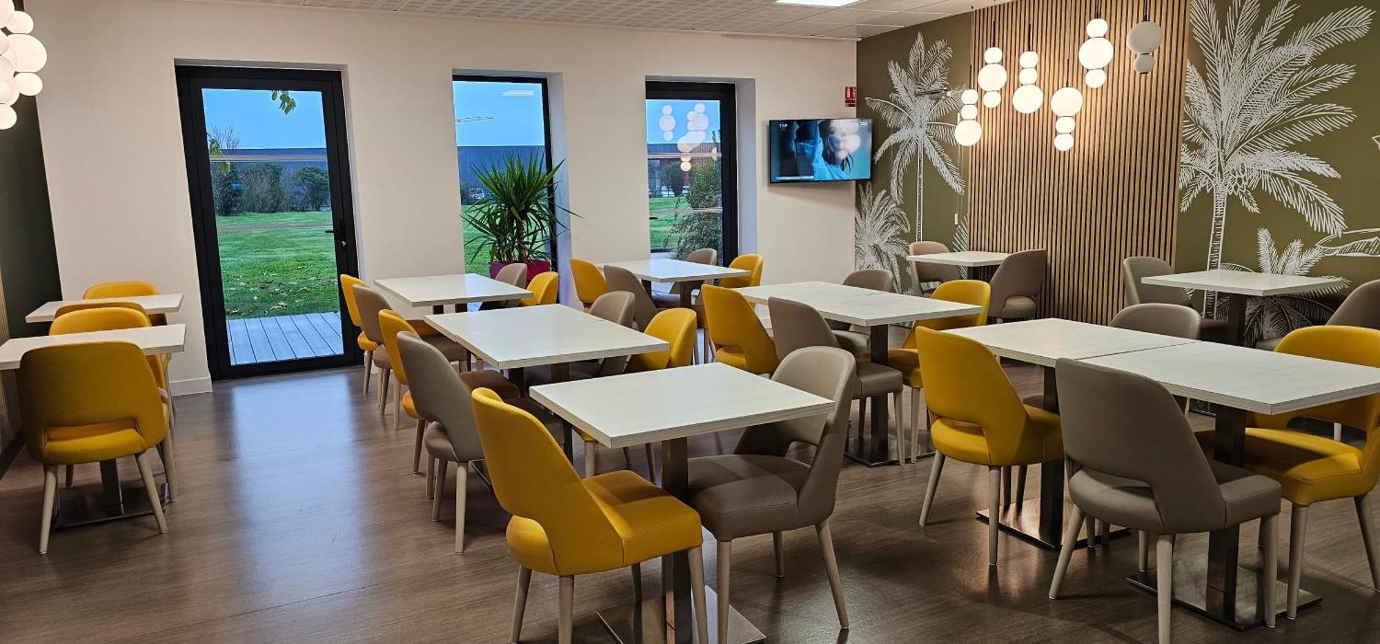 Brit Hotel Vendee Mer Les Achards  المظهر الخارجي الصورة