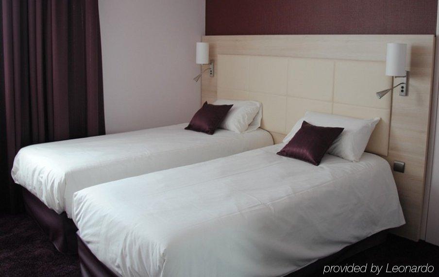 Brit Hotel Vendee Mer Les Achards  المظهر الخارجي الصورة