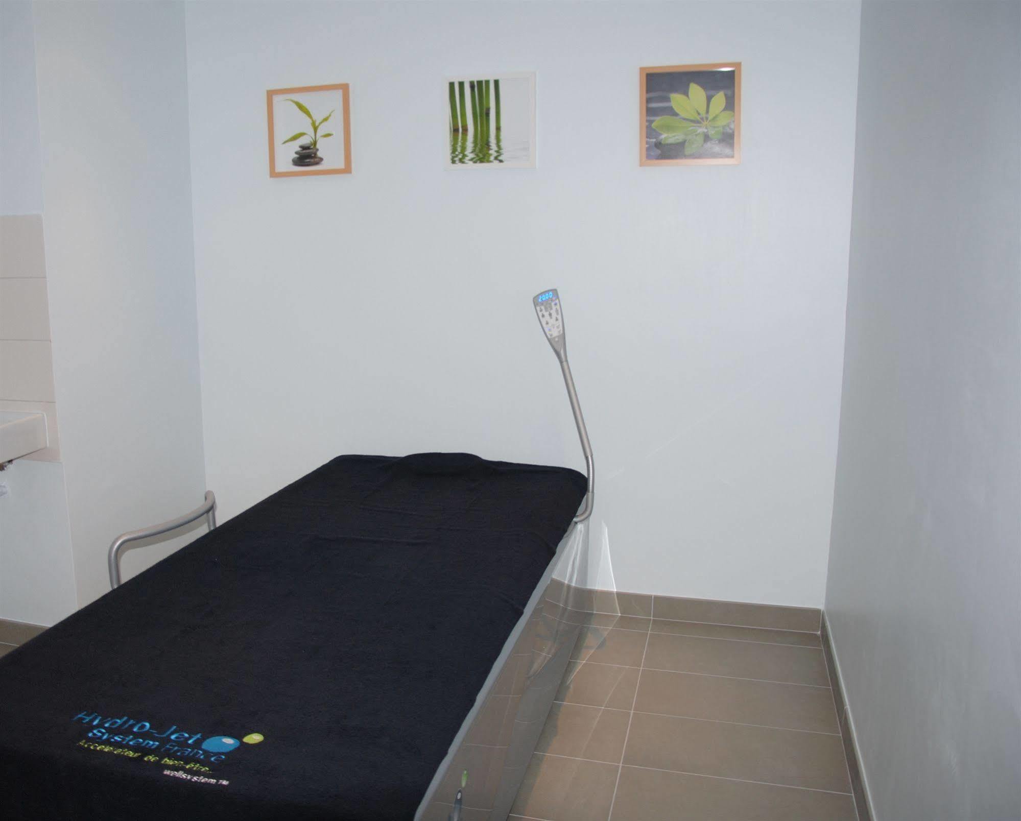 Brit Hotel Vendee Mer Les Achards  المظهر الخارجي الصورة