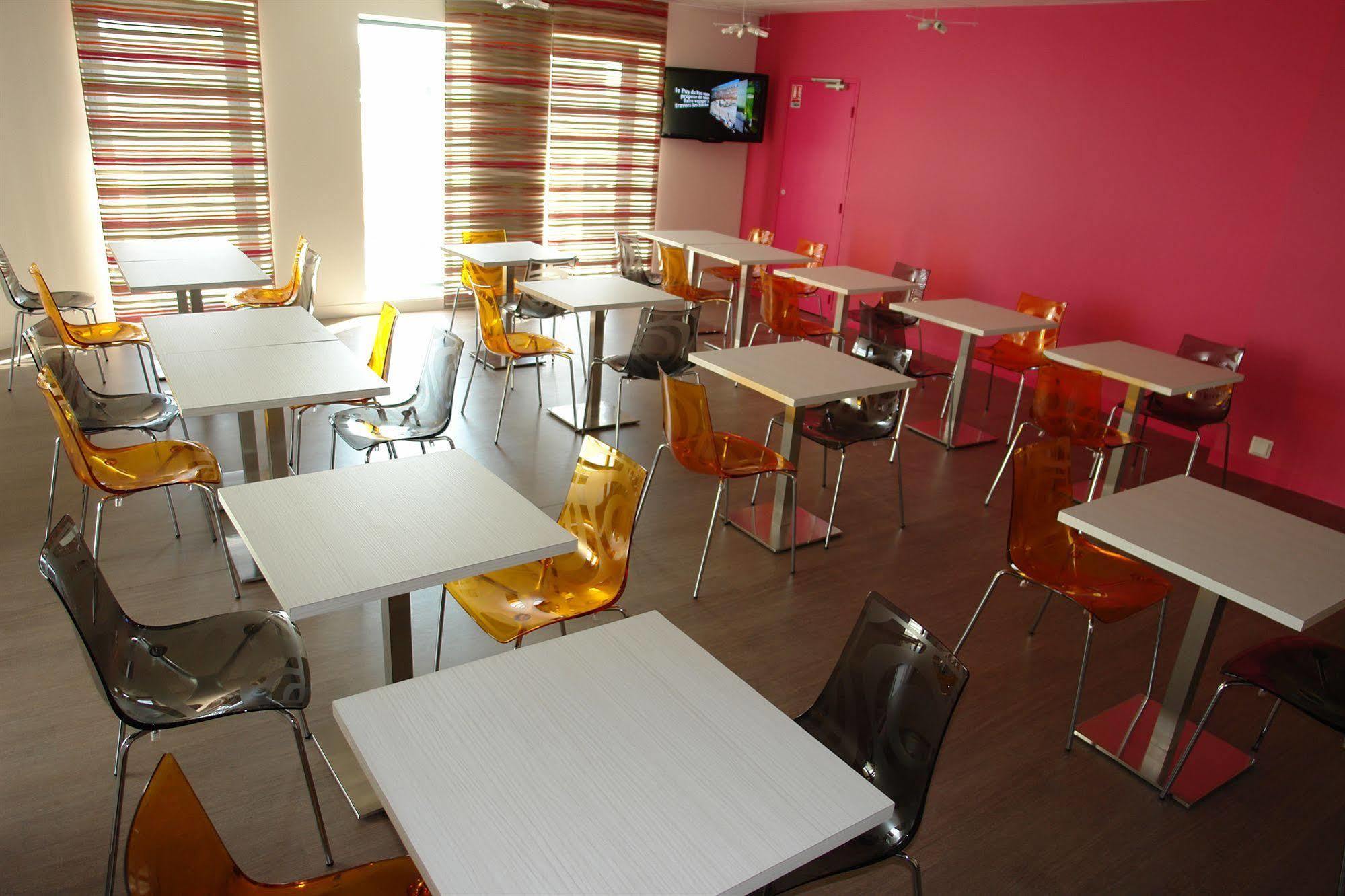 Brit Hotel Vendee Mer Les Achards  المظهر الخارجي الصورة